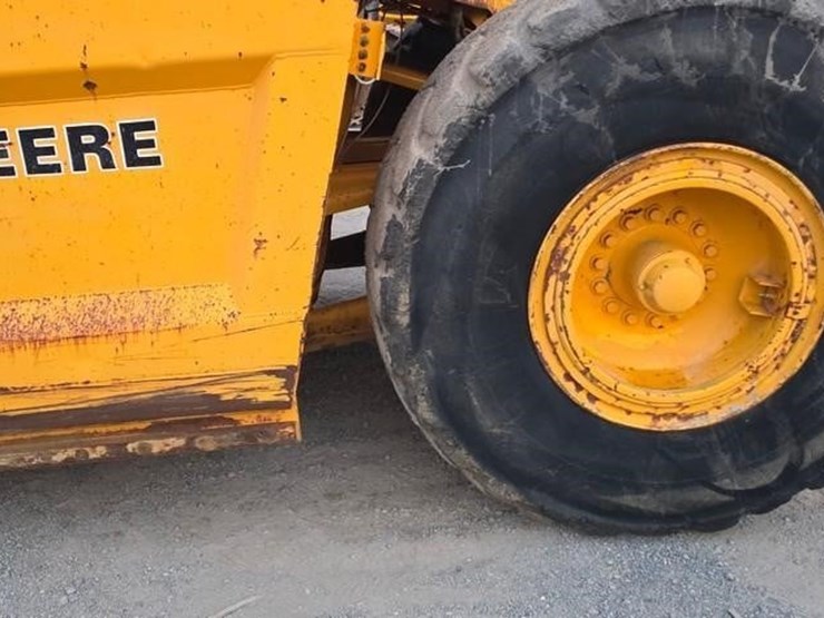 1984-deere-762a-image-17
