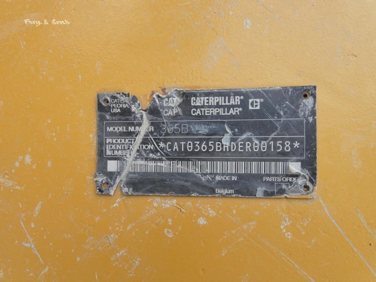 2003-caterpillar-365-image-5