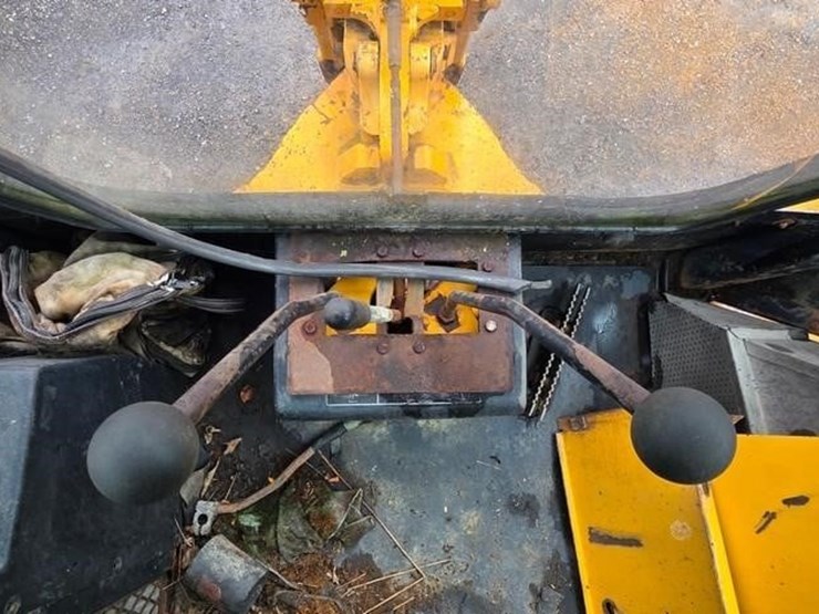 deere-710b-image-60