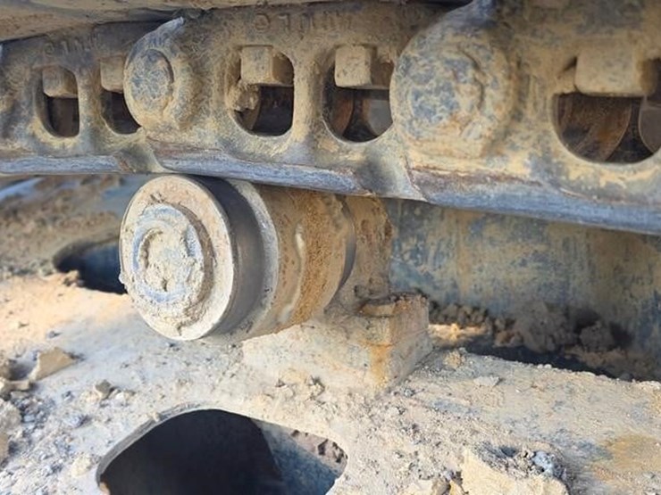 2015-deere-135g-image-37