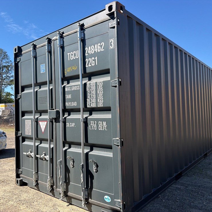 #41546 • 20FT SHIPPING CONTAINER