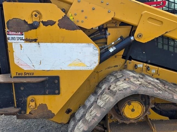 2019-caterpillar-299d2-xhp-image-14