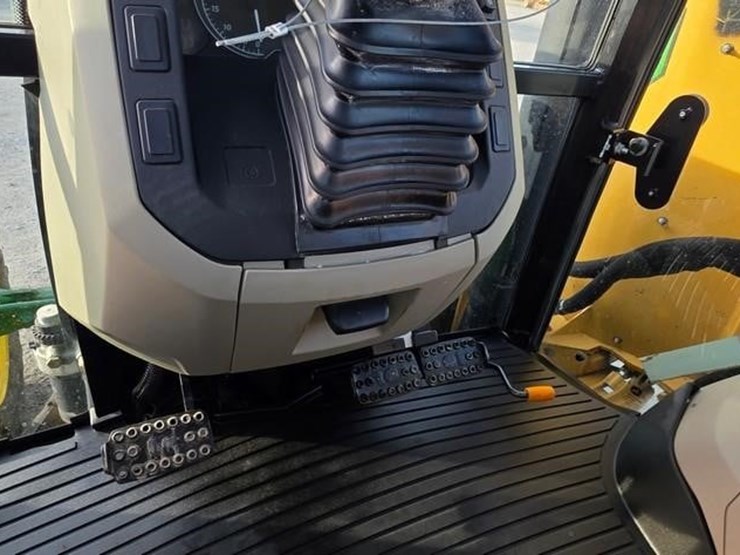 2019-john-deere-5100e-image-65