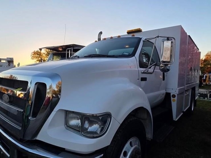 2006-ford-f750-sd-image-7