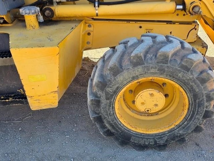 2006-deere-310sg-image-44
