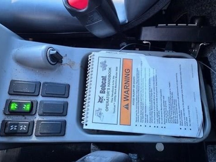 2010-bobcat-toolcat-5600-image-63