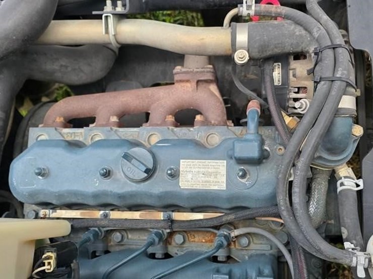 2003-bobcat-toolcat-5600-image-38
