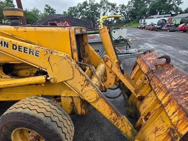 deere-710b-image-9