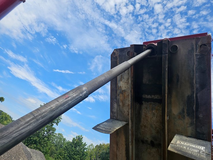 #15804-•-1998-mack-rd688s-dump-truck-image-88