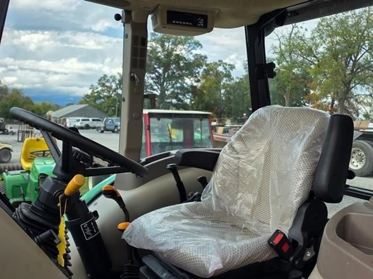 2016-john-deere-5065e-image-50