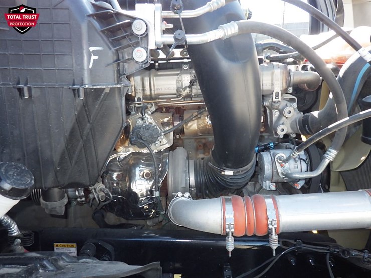 2024-freightliner-cascadia-126-image-28