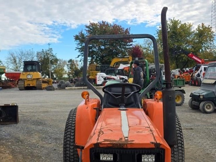 kubota-b8200-image-34