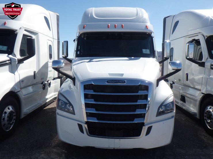 2023-freightliner-cascadia-126-image-2