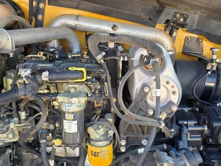 2018-caterpillar-tl642d-image-42