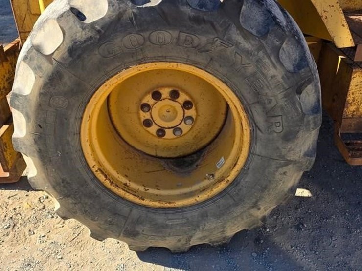 1999-deere-486e-image-9