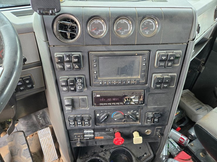 2012-caterpillar-ct660-image-76