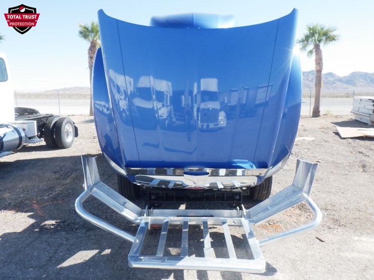 2020-peterbilt-579-image-25