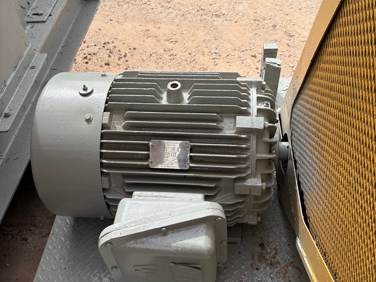 caterpillar-d3508-image-7