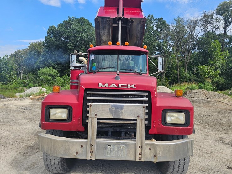 #15804-•-1998-mack-rd688s-dump-truck-image-87