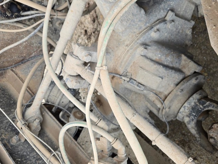 2012-caterpillar-ct660-image-99