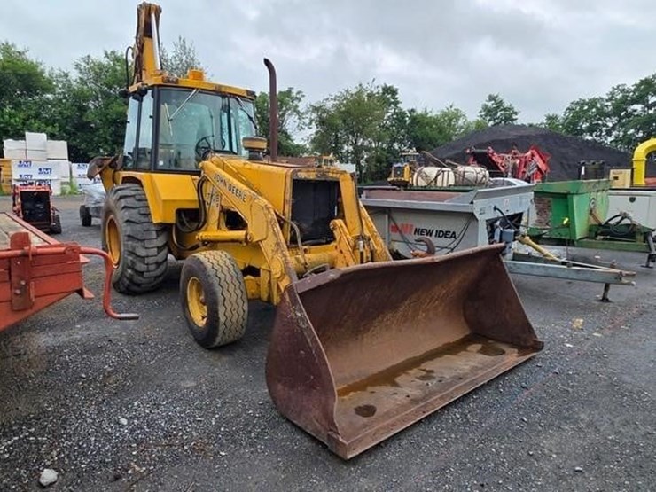 deere-710b-image-1
