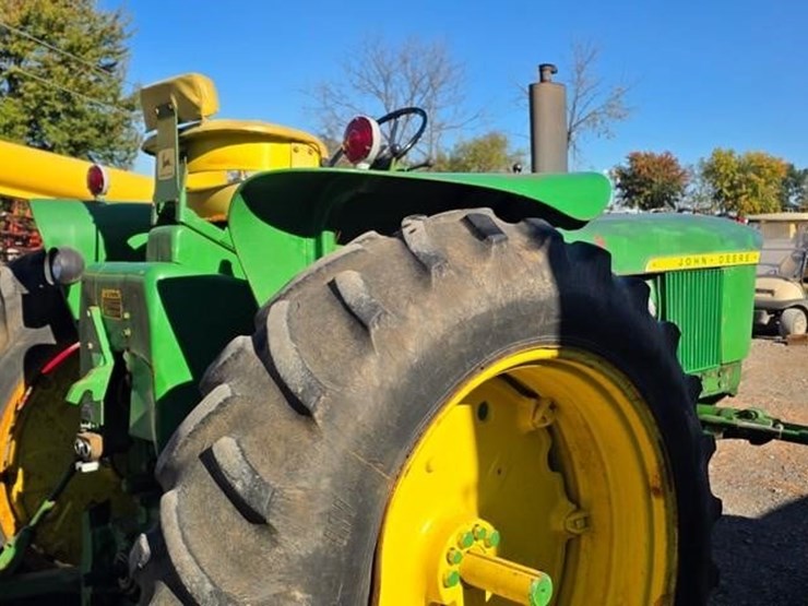 1972-john-deere-2520-image-15