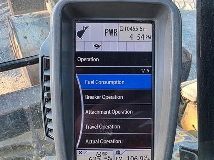 2015-deere-135g-image-88