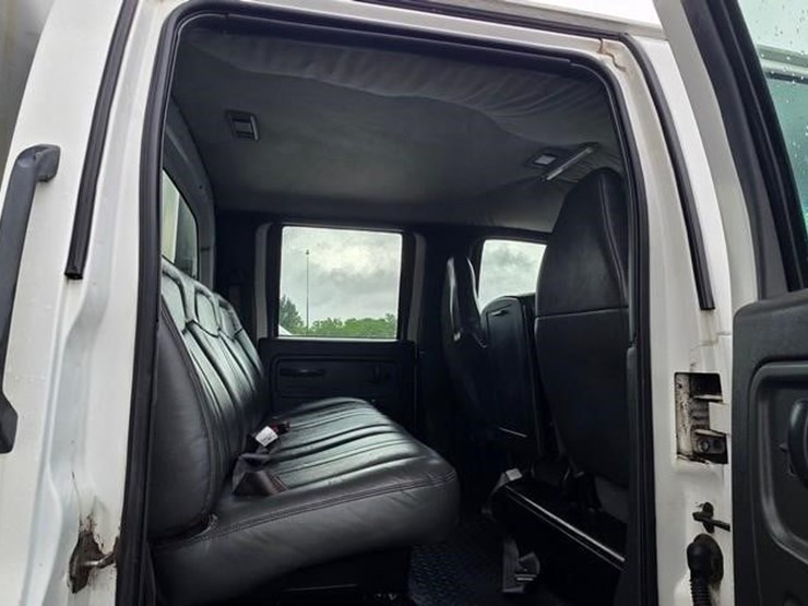 2007-gmc-topkick-c8500-image-45