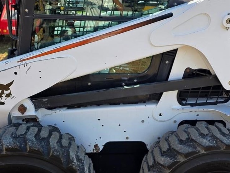 2016-bobcat-s650-image-27