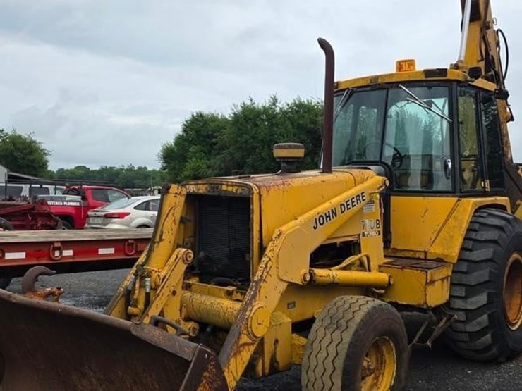 deere-710b-image-46