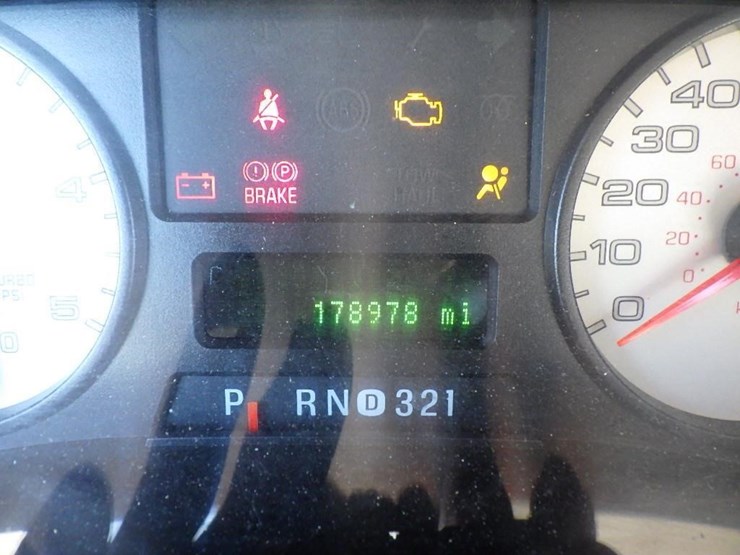 2006-ford-f350-image-31