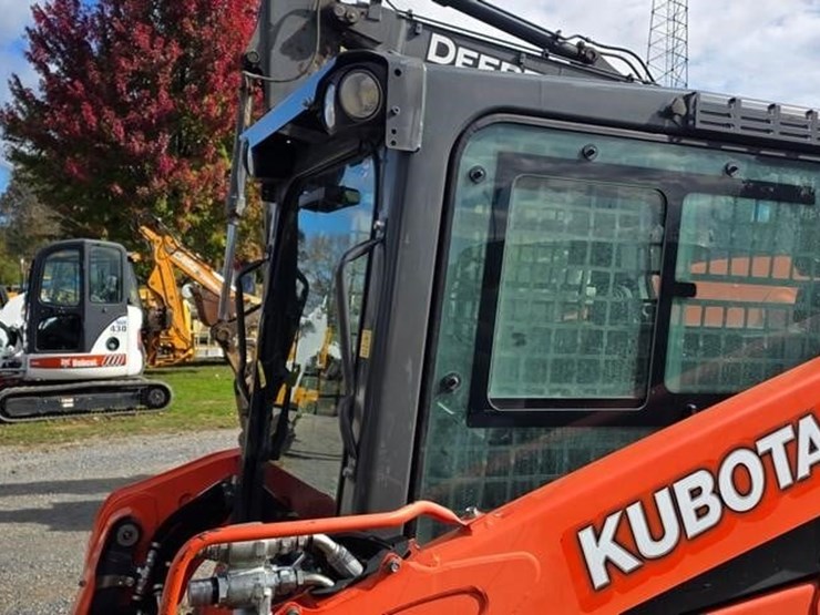 2019-kubota-ssv75-image-10