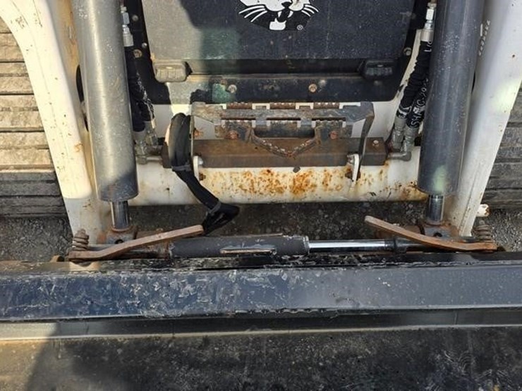 2021-bobcat-t76-image-37