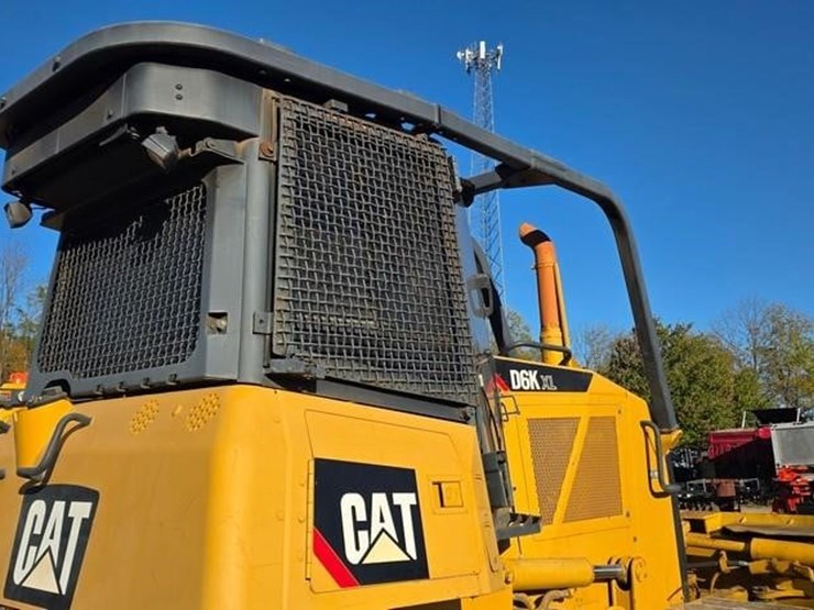 2009-caterpillar-d6k-xl-image-29