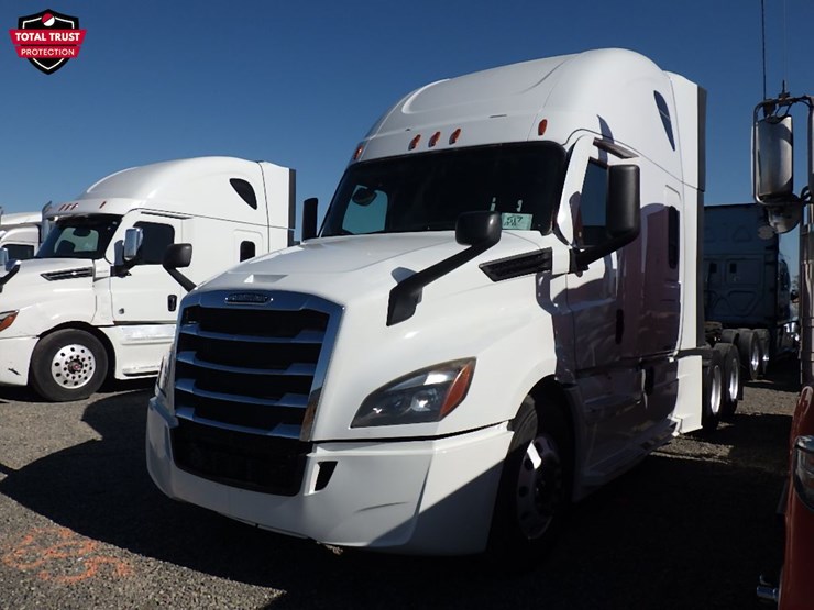 2022-freightliner-cascadia-126-image-1
