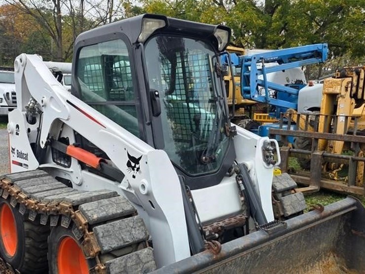 2012-bobcat-s650-image-7