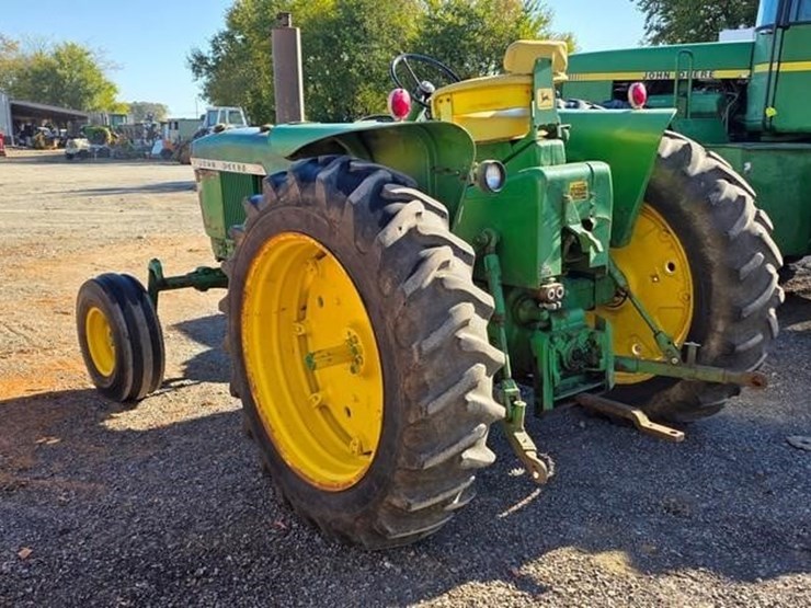 1972-john-deere-2520-image-4