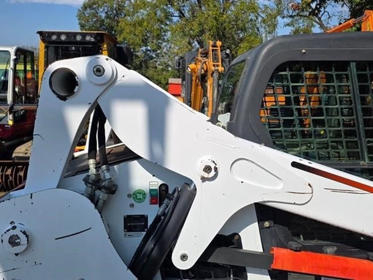2016-bobcat-t650-image-17