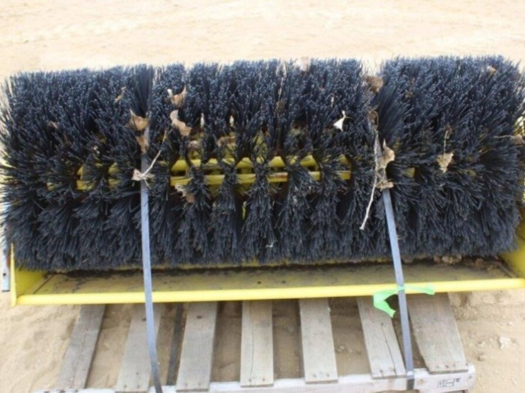 john-deere-1025r-image-6
