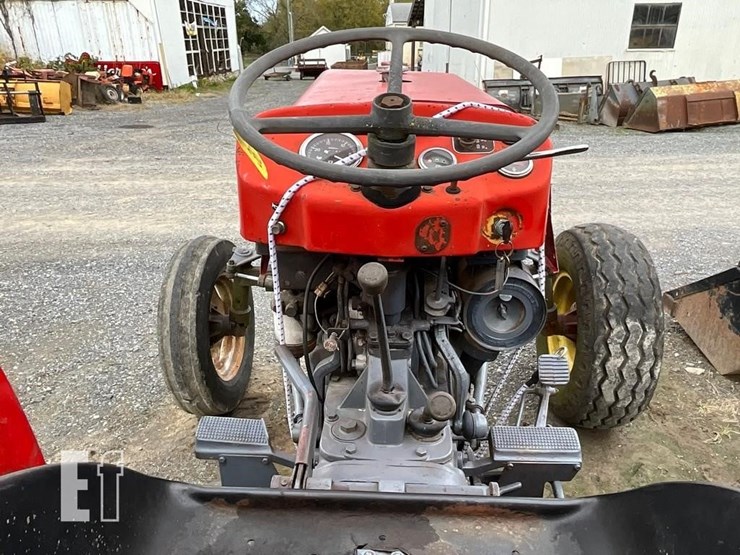 massey-ferguson-240-image-22
