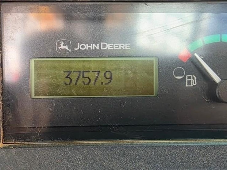 2018-deere-331g-image-57