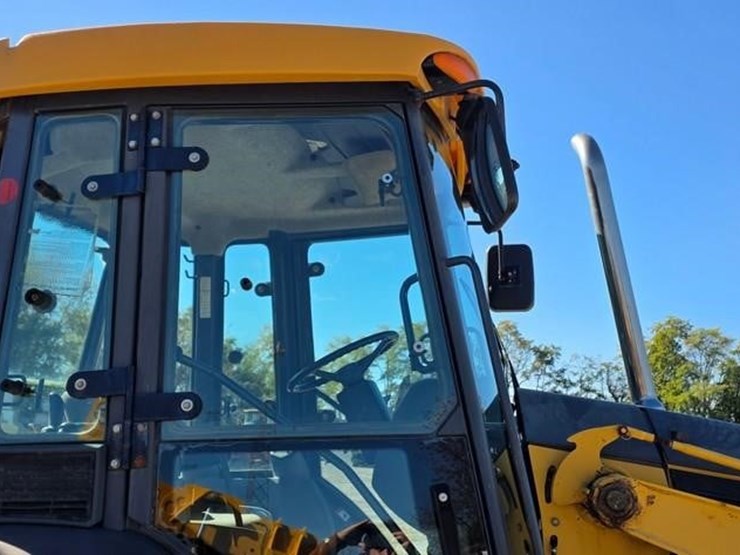 2006-deere-310sg-image-43