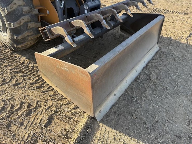 2019-case-570n-ep-skip-loader-image-34
