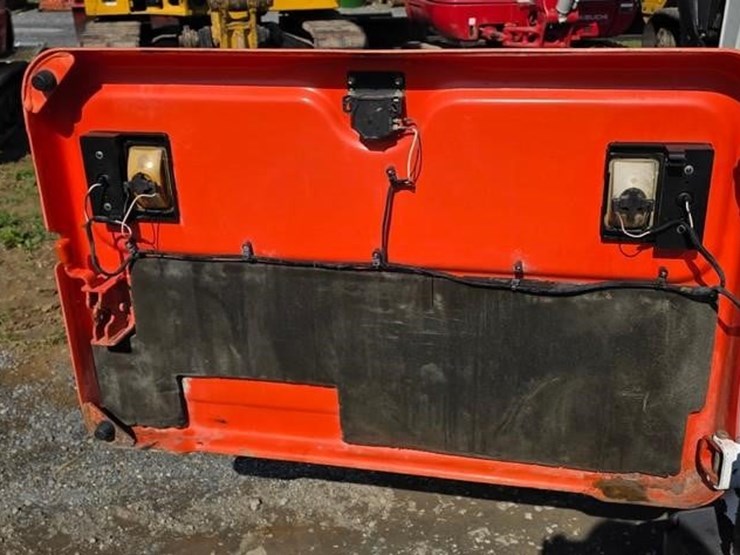 2016-bobcat-s650-image-38