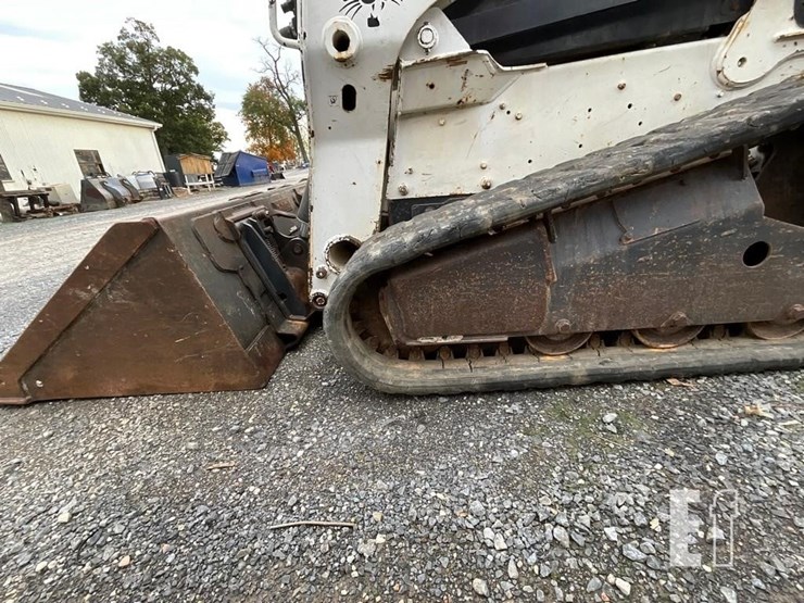 2010-bobcat-t650-image-15