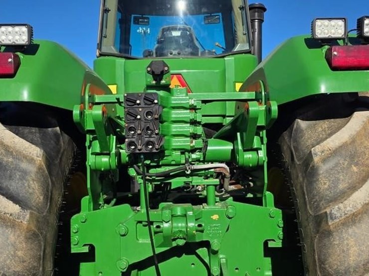2000-john-deere-9400-image-30