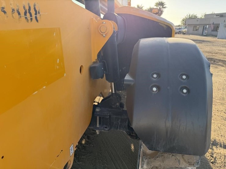 2018-jcb-509-42-telescopic-reachlift-image-30