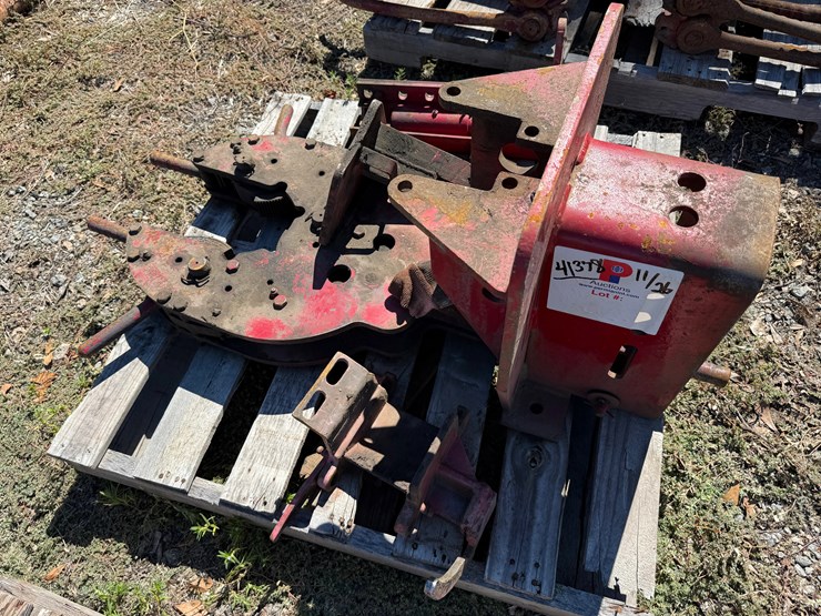 tubing-power-tong-back-up-&-bracket-assembly-image-1