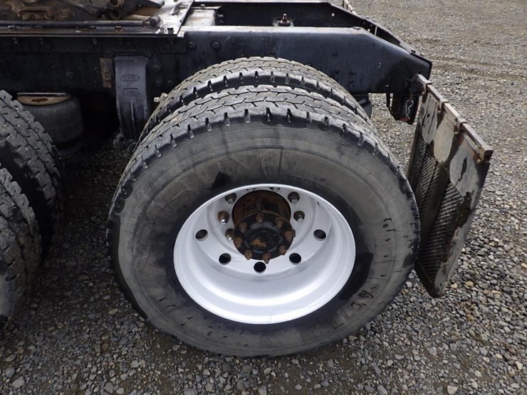 1990-peterbilt-379-image-20