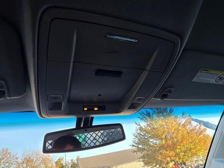 2015-chevrolet-silverado-3500hd-image-54